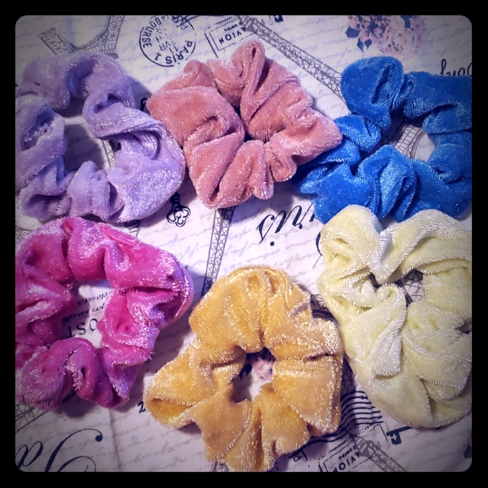 Cute  Scrunches